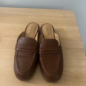 Indigo Rd mules size 9